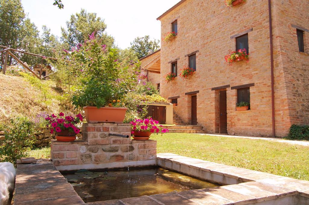 Agriturismo Serpanera Sarnano Esterno foto