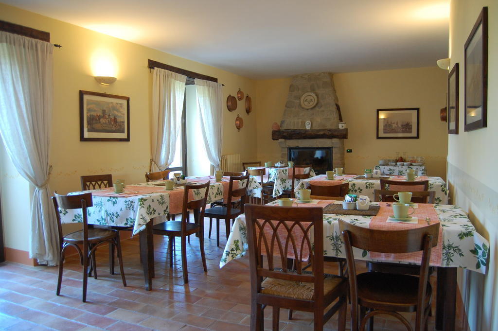 Agriturismo Serpanera Sarnano Camera foto